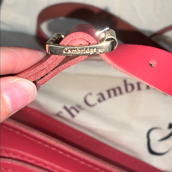 The Cambridge Satchel Company Handbag made in Great Britain- doesn’t lock close - Picture 9 of 10